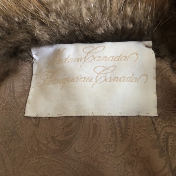 Full length beaver coat with bone button - Picture 7 of 10